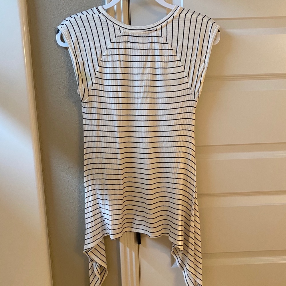 Striped tank - Picture 2 of 3